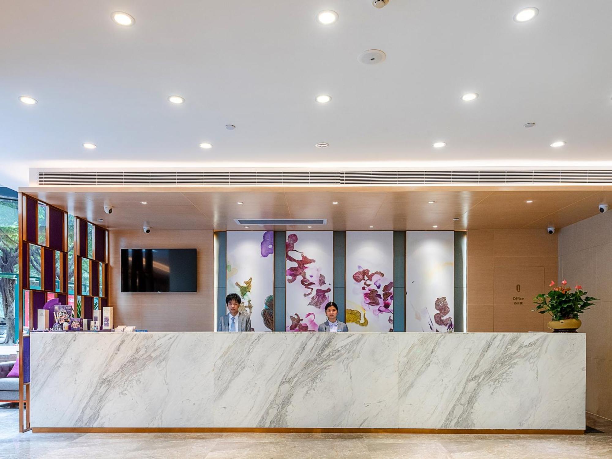 Lavande Hotel Guangzhou Taigucang Shayuan Exterior photo